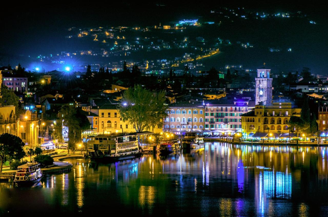 Appartamenti Leon D'Oro Riva del Garda Exterior photo